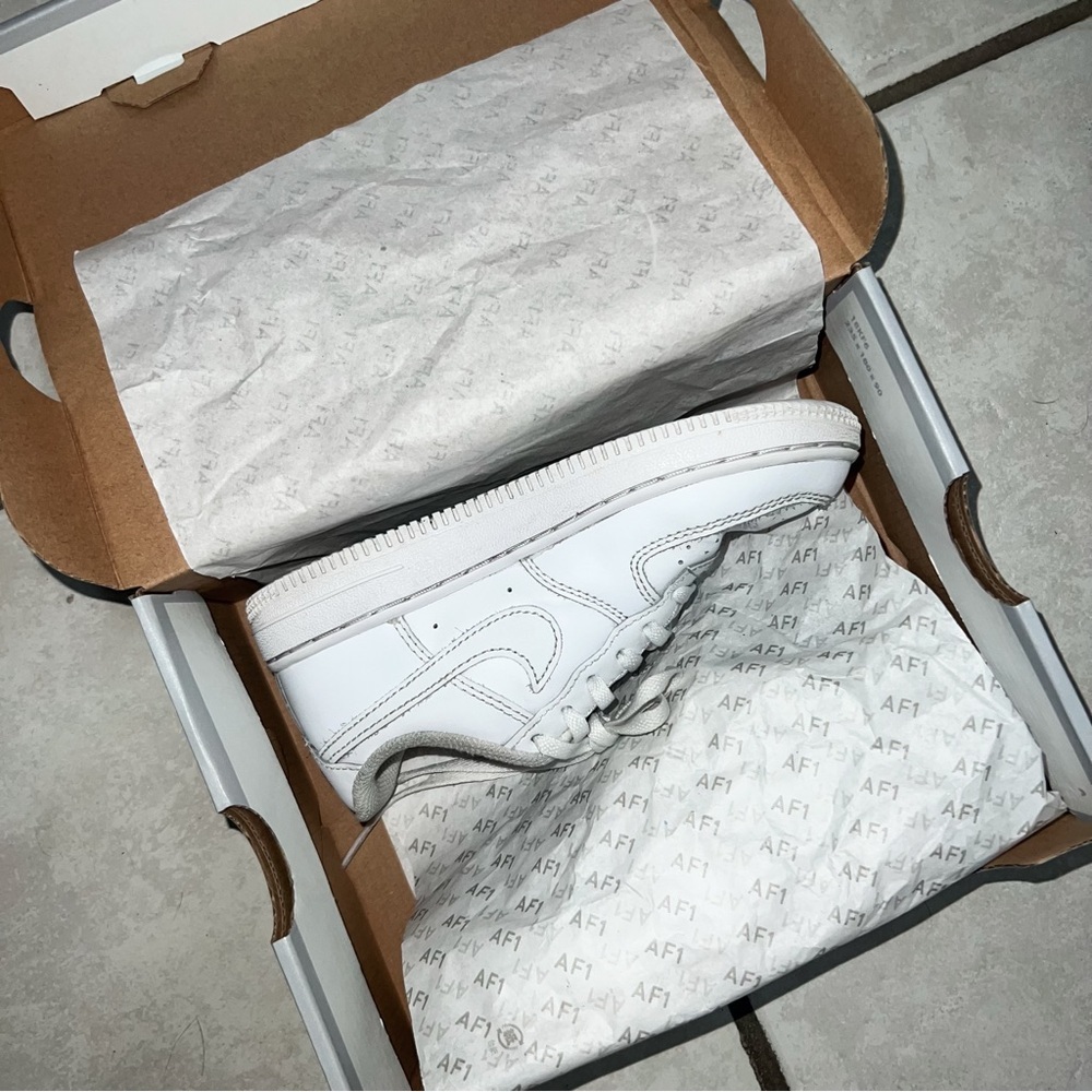 Nike Air Force 1 ‘07 LE, Size 13C - Picture 11 of 11